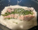 Foto del paso 4 de la receta: Lomo de Cerdo Ibérico a la Sal con Salsa de Tomillo y Pimentón (Thermomix)