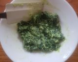 Foto del paso 4 de la receta: Tostadas de salmón con kale y aguacate