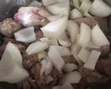 Foto del paso 4 de la receta: Guisado de cordero 🐑 con verduras y ciruelas