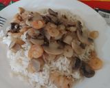 Foto del paso 2 de la receta: Arroz con champiñones y camarones