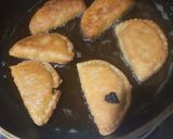 A picture of step 6 of Chicken cheese D samosa 🍣🍣🍣🍣❤❤❤.