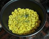Foto del paso 1 de la receta: Crema de zanahorias y calabaza con tortellinis salteados