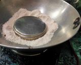 A picture of step 3 of Wheat flour Pizza.