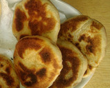Foto del paso 9 de la receta: Hotteok, comida callejera coreana {bollitos de trigo y arroz rellenos de azúcar y cacahuetes}