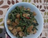 Foto langkah ke 4 dari resep Tumis Kacang Panjang dan Tempe.