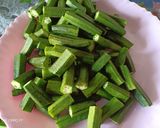 A picture of step 2 of Dahi wali bhindi.