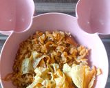Foto langkah ke 4 dari resep Nasi Goreng Bakso.