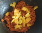 A picture of step 4 of Mango Coconut Prawn Curry.