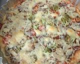 Foto langkah ke 4 dari resep Broccoli Sourdough Pizza.
