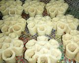 Foto langkah ke 7 dari resep Kembang goyang (saroja) Gurih ala jampangkulon.