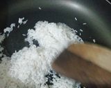 A picture of step 1 of Fried rice.