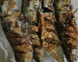 Foto langkah ke 2 dari resep Ikan Goreng Tumis Cabe.