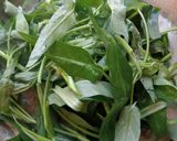 Foto langkah ke 6 dari resep Sayur Bobor Kangkung Pedas.