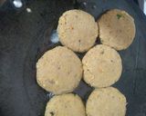 A picture of step 4 of Qeeme ke shaami kabab.
