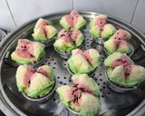 Foto langkah ke 7 dari resep Bolu Kukus Mekar Semangka.