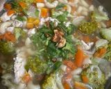 Foto langkah ke 3 dari resep Sup Ayam Makaroni.
