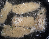 Foto del paso 7 de la receta: Barritas de Filet de Merluza con Ensalada
