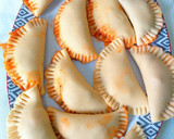 Foto del paso 14 de la receta: Empanadillas de gambas en crema reducida de las mismas cabezas