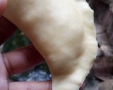 Foto langkah ke 8 dari resep Pastel Isi Bihun & Sambal Kacang (+ tutorial memilin pastel).