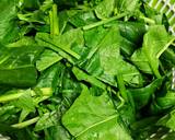 Hình bước làm 1 của món Canh Cải Bó Xôi Nấu Mọc