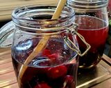 A picture of step 2 of Cherry gin 🍒🍹.