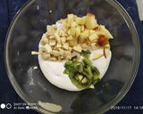 A picture of step 2 of Curd Fruit Raita.