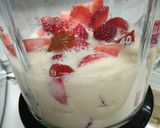 Foto del paso 2 de la receta Batido de fresa con leche vegetal