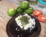 Foto del paso 1 de la receta: Zapallitos revueltos con filet de merluza