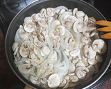 Foto del paso 3 de la receta: Guiso de pollo con champiñones y arroz blanco