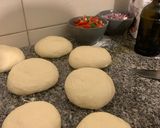 Foto del paso 6 de la receta: Pizza casera y fácil 🍕