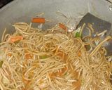 A picture of step 5 of Veg Hakka Noodles.