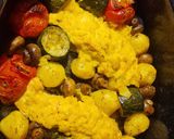 عکس مرحله 6 از دستور ماهی سالمون و سبزیجات تنوری 🍣🍄‍🟫🥒🥔🍅🥦