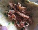Foto del paso 4 de la receta: Taquitos de clara de huevo y pollo 🍗🌮🥗