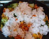 Foto langkah ke 5 dari resep Crabstick Butter Corn Fried rice (nasi goreng) | dengan jagung, wortel, pokcoy.