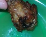 Foto langkah ke 7 dari resep Ayam goreng bawang putih.