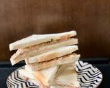 Foto langkah ke 5 dari resep Cold Tuna Mayo Sandwich untuk bekal anak sekolah.