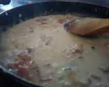 Foto del paso 3 de la receta: Tortelini con salsa de queso suave, Jamón y rúcula
