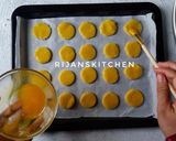 Foto langkah ke 6 dari resep Chui Kao So | Butter Cookies Kacang Tanpa Kacang.