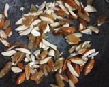 டேட்ஸ் நட்ஸ் ராகி பர்பி (Dates nuts raagi burfi recipe in tamil) ரெசிபி ஸ்டேப் 3 புகைப்படம்