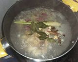 Foto langkah ke 2 dari resep Sup Ayam Cincang.