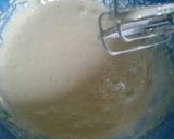Foto langkah ke 4 dari resep Bolu keju kukus.