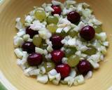 Foto del paso 1 de la receta: Gazpacho de pepino con uvas y cerezas