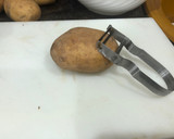 Foto del paso 9 de la receta: Cordero al ajillo con patatas fritas y champiñones rellenos
