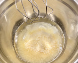 Foto del paso 4 de la receta: Pastel salado con yogur y calabacín