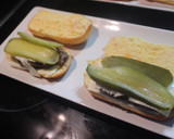 Foto del paso 10 de la receta: Hamburguesas caseras en panes de leche