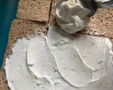 Foto del paso 6 de la receta: Montaditos de queso y salmón, al estilo de Suecia