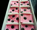 Foto langkah ke 3 dari resep Cemilan dark chocolate strawberry.