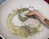 Foto langkah ke 2 dari resep Sauteed Garlic Spinach Recipe (Quick & Flavorful).