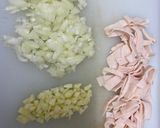 Foto del paso 1 de la receta: Tarta salada / pastel salado de repollo con pavo fácil