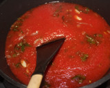 Foto del paso 10 de la receta: Merluza con gambas en salsa de tomate